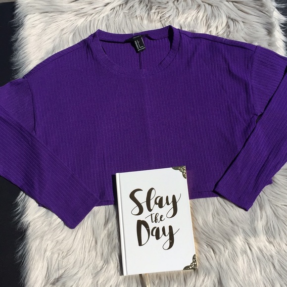 Forever 21 Tops - NWOT Purple Crop Top